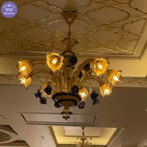 لوستر مورانو سفید ۸ شعله با برگ شیشه‌ای لوکس